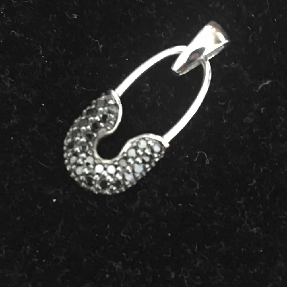 Safety pin pendant